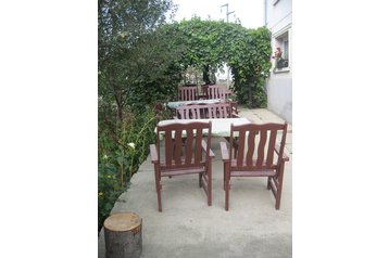 Rumānija Privát Suceava, Eksterjers